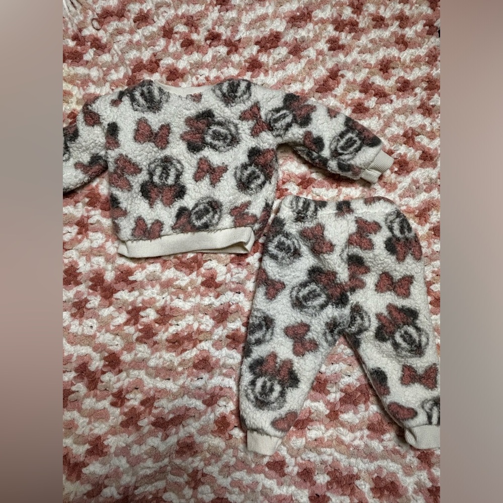 Warm Minnie Mouse set